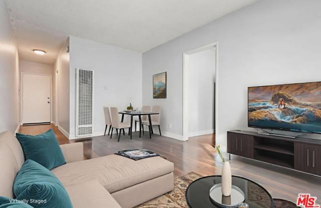 5555 Carlton Way unit: 16