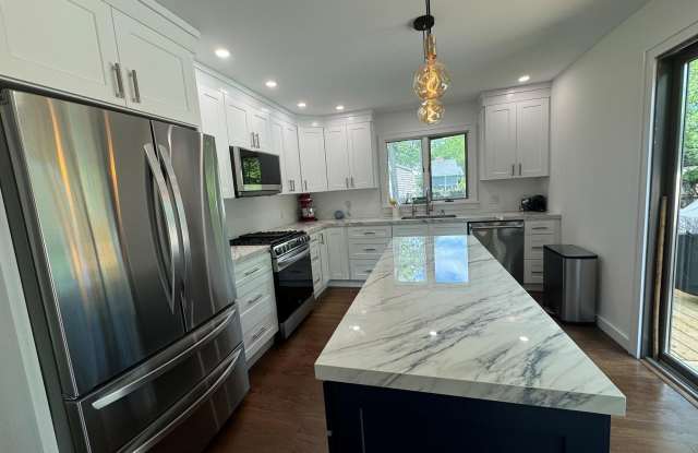 24 Head Of Lots Road