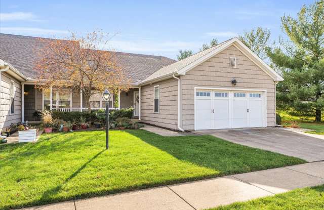 1701 E Amber Ln - 1