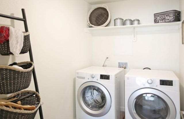 2490 Eastshore Dr Unit A22