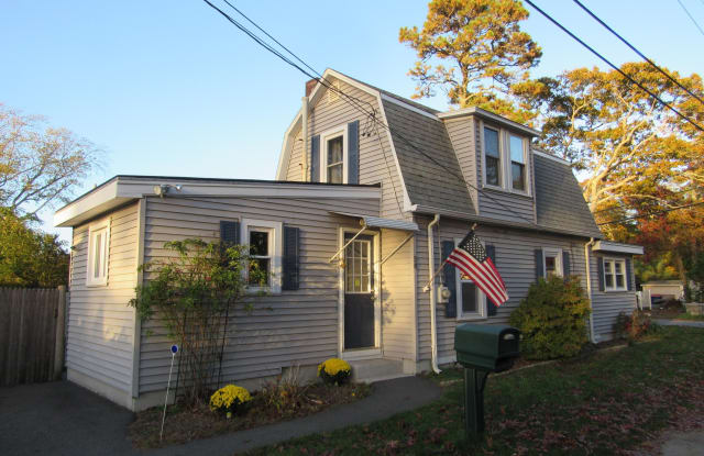 58 Choctaw Drive - 58 Choctaw Drive, Plymouth County, MA 02532