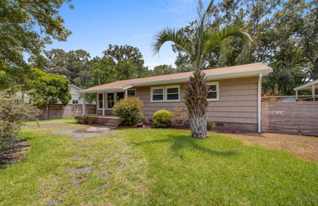 2433 Lantern St - 2433 Lantern Street, Charleston County, SC 29414