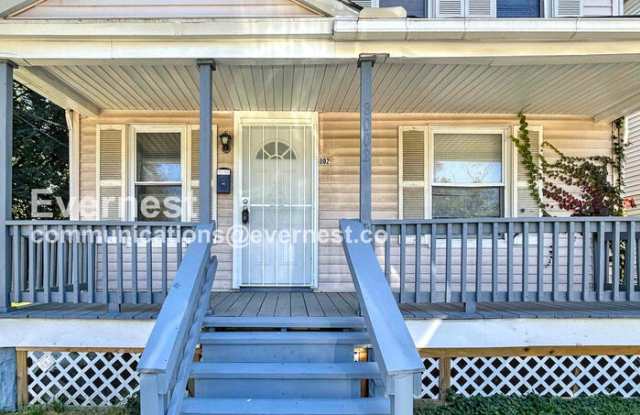 Photo of 8002 Bellevue Avenue