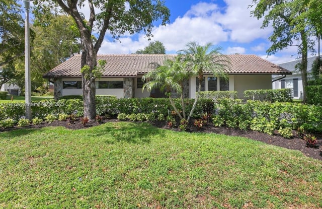 8491 Gatehouse Rd - 8491 Gatehouse Road, Plantation, FL 33324