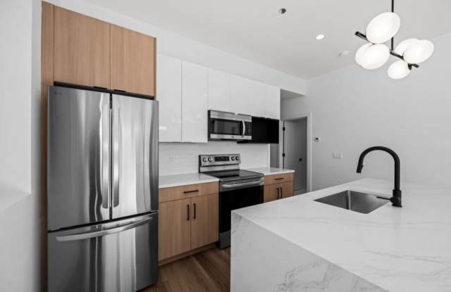 Photo of 1435-40 West Fillmore St.