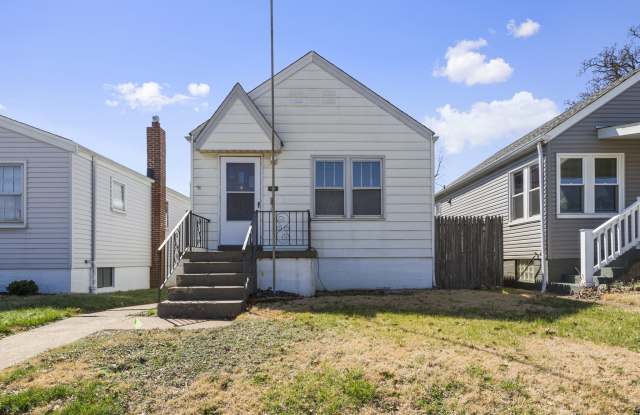 6048 Fyler Ave