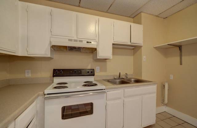 101 South Commonsway Drive - 104C