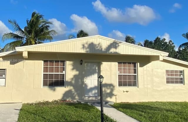 20181 NW 15th Ave - 20181 Northwest 15th Avenue, Miami Gardens, FL 33169