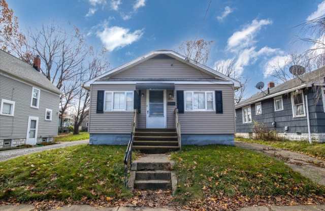 Photo of 902 Cole Avenue