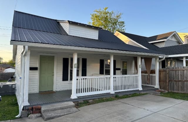 1706 Knowles Ave A - 1706 Knowles Avenue, Nashville, TN 37204