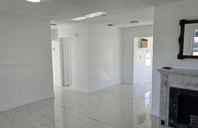 22335 Montrose Ave, Pt