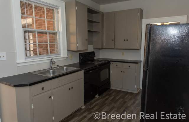 702 West Union Street