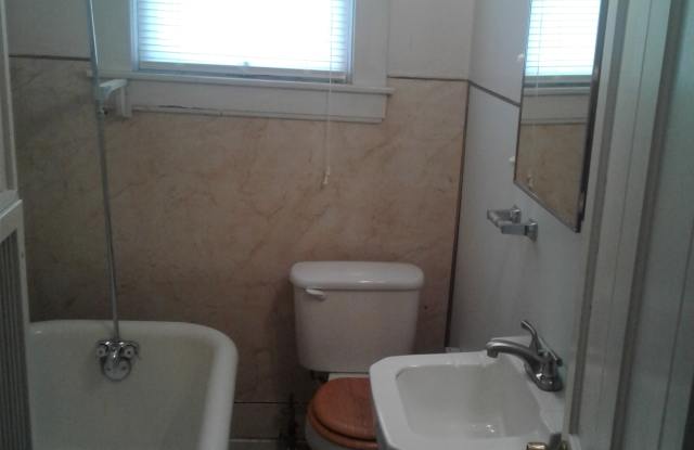 1030 W State Street Apt B