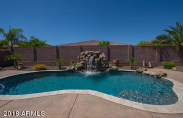 2016 W SPUR Drive - 2016 West Spur Drive, Phoenix, AZ 85085