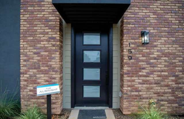 165 East Lexington Avenue