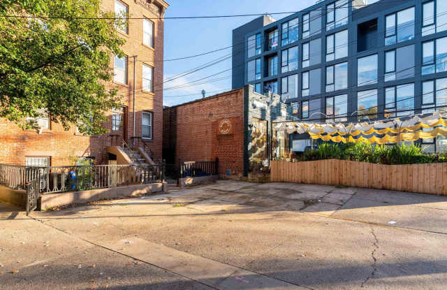 Photo of 14 COLES ST