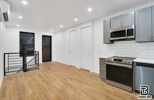 1721 East 8th Street