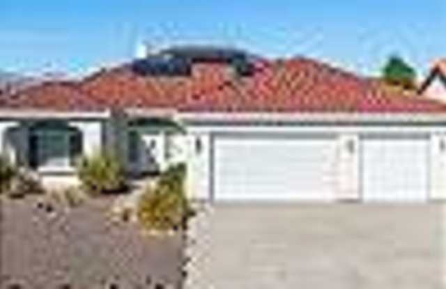 Photo of 2459 North Ridge Avenue