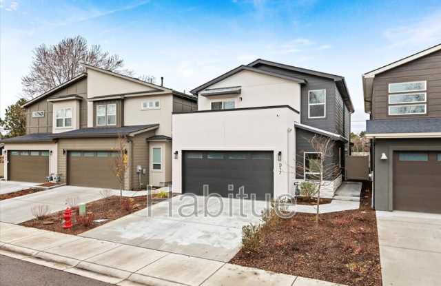 Photo of 917 East Bissett Street