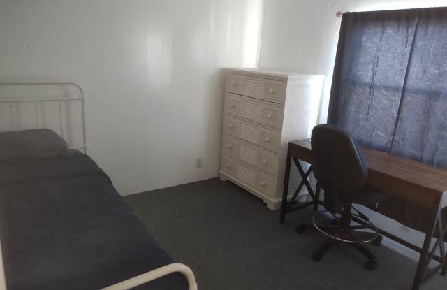 Photo of 6122 141st Avenue North