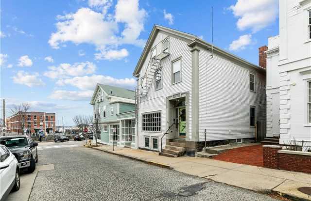 8 Franklin Street