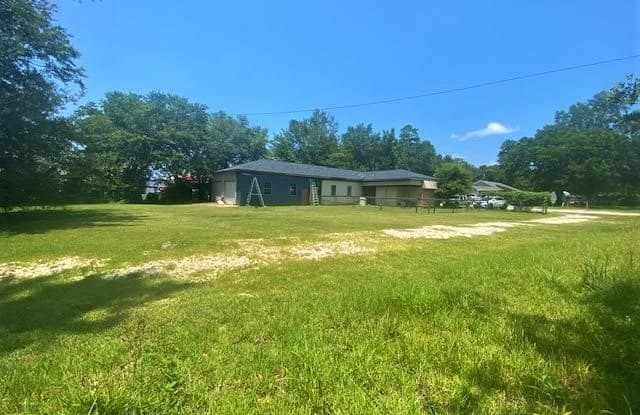 210 COUNTY ROAD 741 - 210 County Road 741, Buna, TX 77612