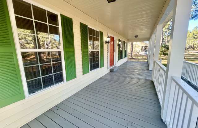 802 North Taylor Court