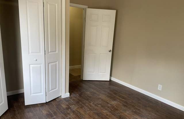 1302 Norfleet Street