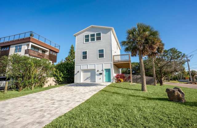 Photo of 524 Arricola Ave