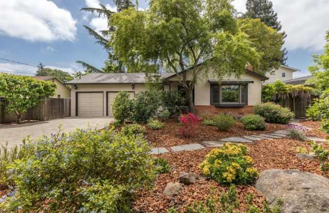 3 bdrm 2 bath single level home + detached office  gated pool!