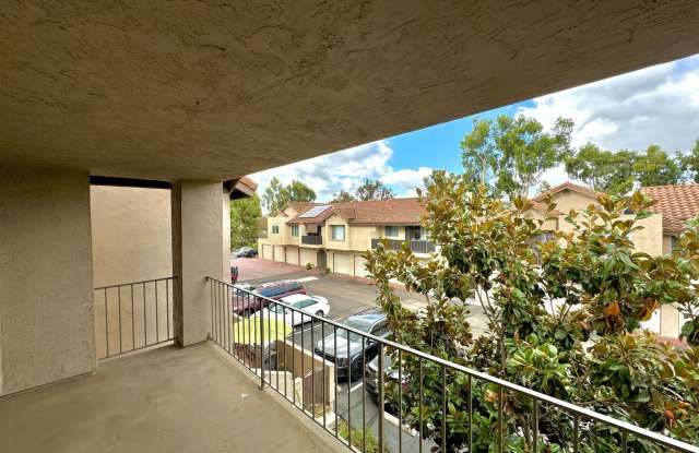 Great 2B/2BA Condo in San Marcos