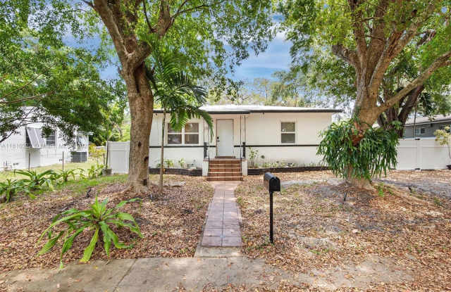 Photo of 12325 NE 11th Pl
