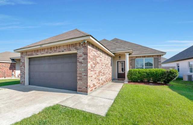 102 Sabine Drive - 102 Sabine Drive, Lafayette County, LA 70520