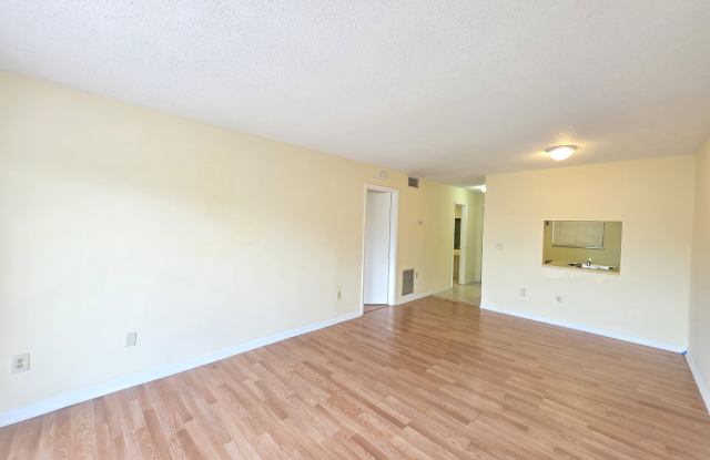 2800 Northwest 56th Avenue#E-304