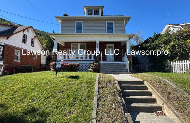 Photo of Updated Four Bedroom Home Close to Downtown Roanoke!