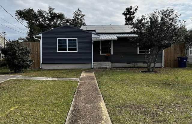 242 Wilson Avenue - 242 Wilson Avenue, Panama City, FL 32401