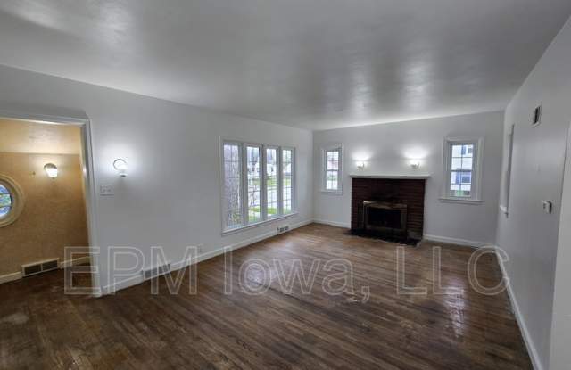 1524 Williston Avenue