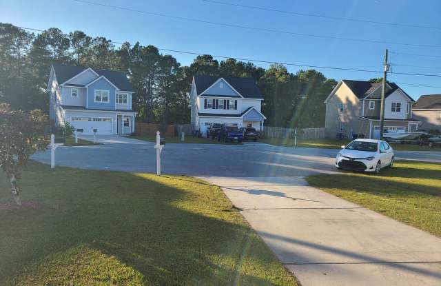 3 Bedroom, 2.5 bath home - Sneads Ferry - Everetts Creek Community