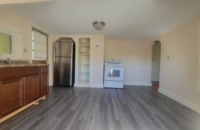 Photo of 4 Reagan Road - 3