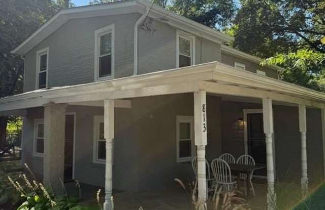 Photo of 813 RIVER ROAD