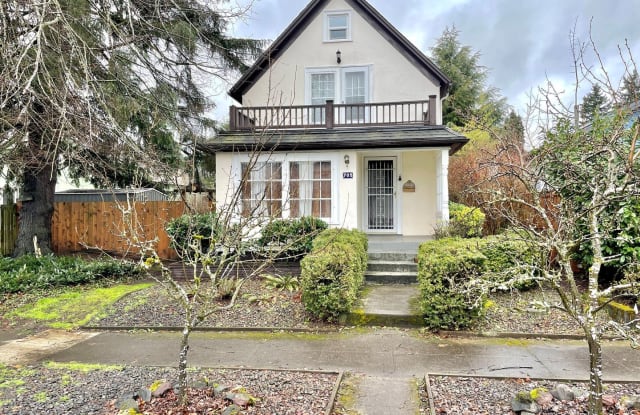 705 NE 62nd Ave - 705 Northeast 62nd Avenue, Portland, OR 97213