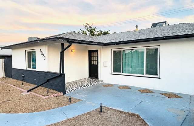Huntridge Home – Single Story – Solar Panels - Great for Dogs