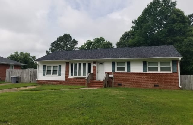 311 Dover Rd - 311 Dover Road, Hampton, VA 23666