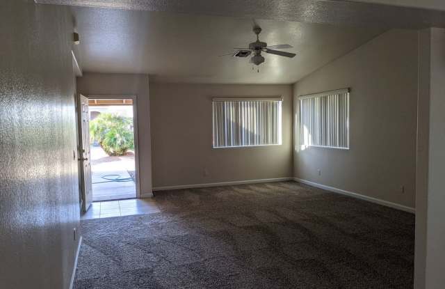 3 Bedroom House in Mohave Valley!