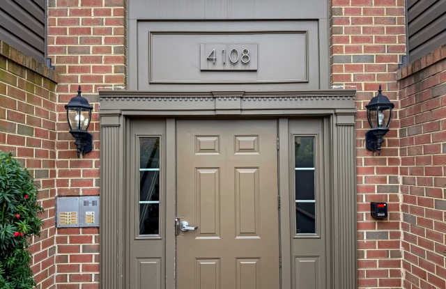 4108 MONUMENT Court unit: 101