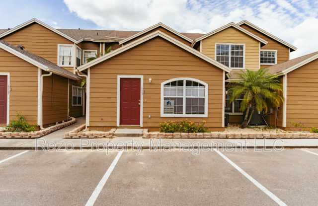 623 Coconut Palm Way - 2 photos photos