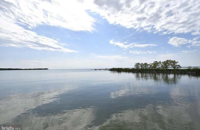 10493 MIRACLE HOUSE Circle