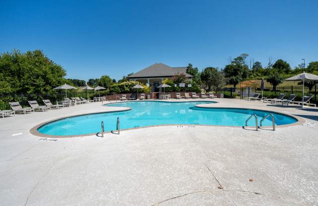 Smoky Crossing Apartment Homes