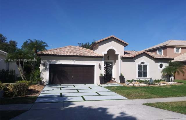 280 SW 167th Ave - 280 Southwest 167th Avenue, Pembroke Pines, FL 33027