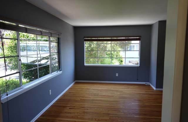 7520 Hollywood Boulevard